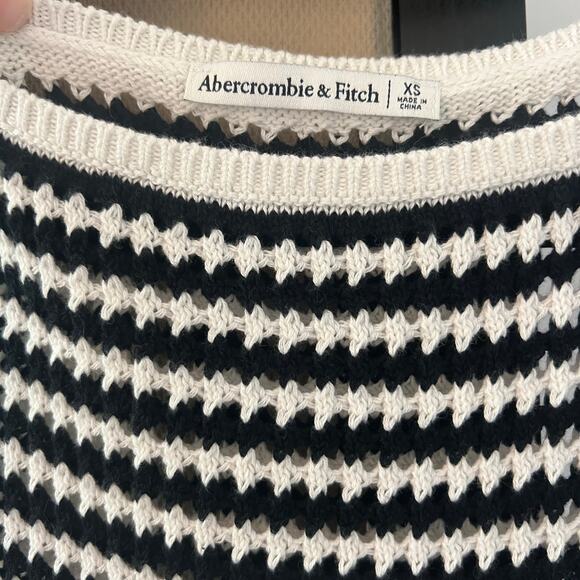 Abercrombie & Fitch Crochet Maxi Dress - Picture 3 of 5